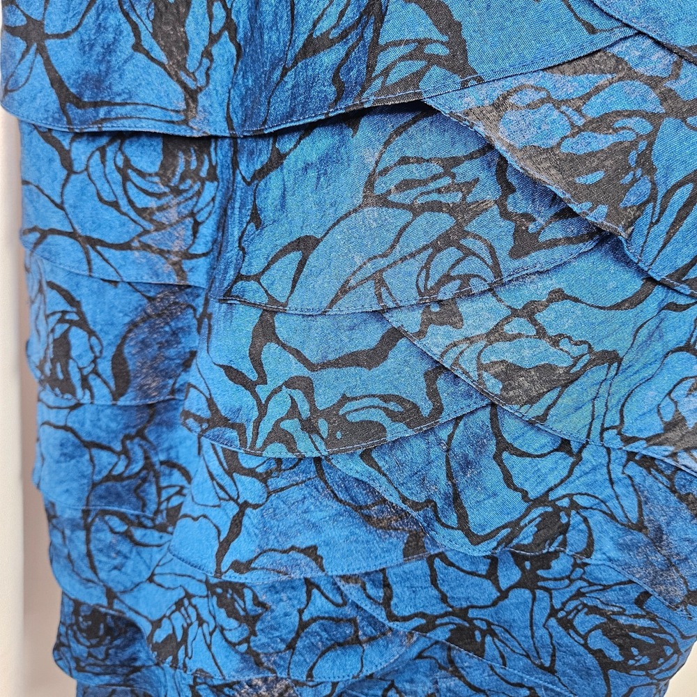 Adrianna Papell Cocktail Party Tiered Dress Royal Blue with a Rose Floral Size 8 - Picture 4 of 9